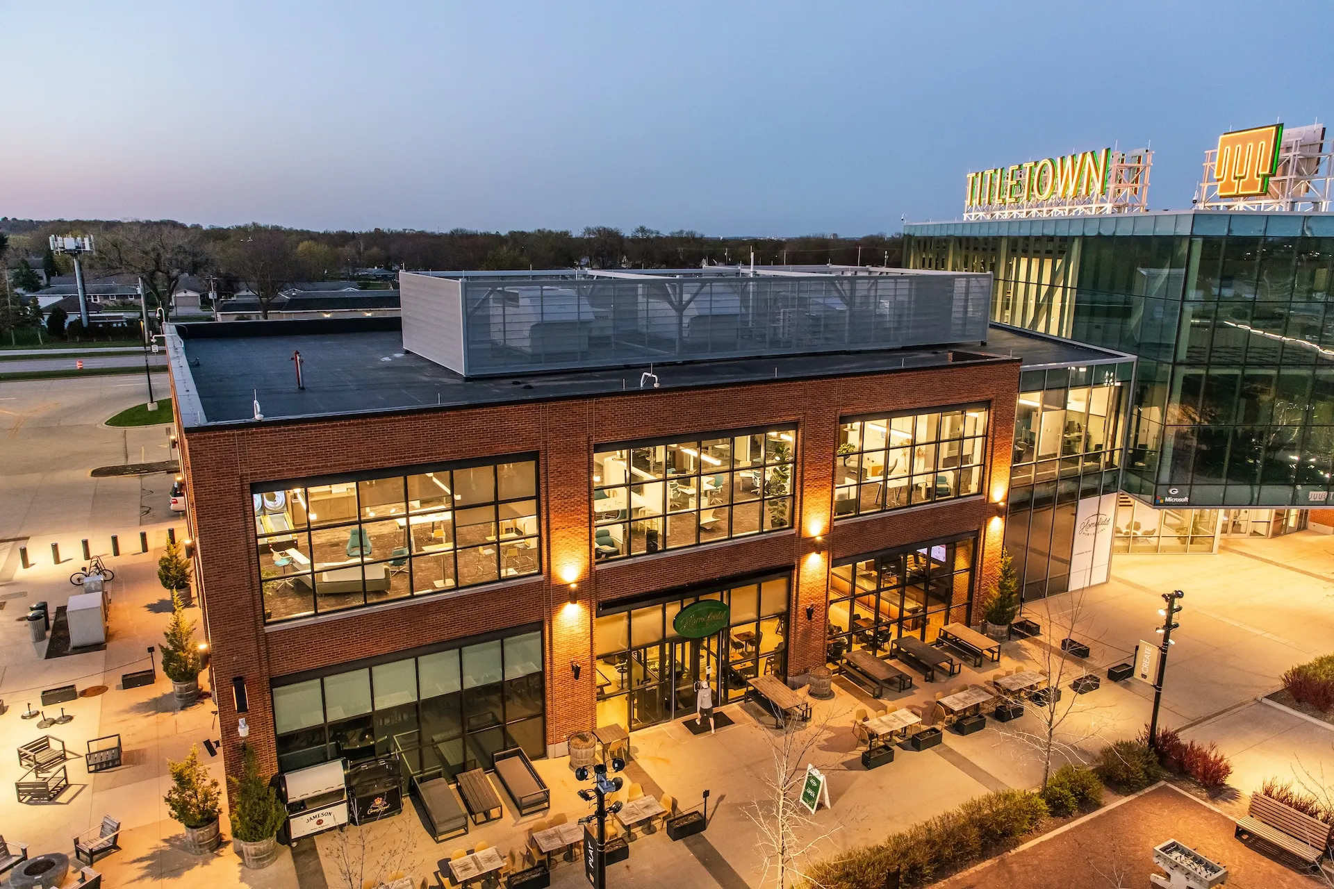 TopGolf Swing Suites - Green Bay - Photo 6